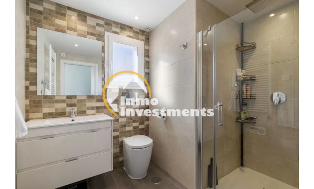 Reventa - Apartamento - Torrevieja - Aguas Nuevas