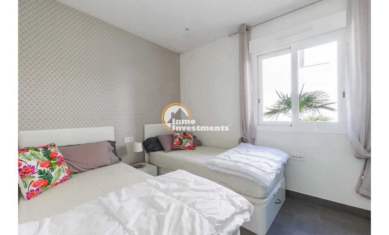 Reventa - Apartamento - Torrevieja - Aguas Nuevas