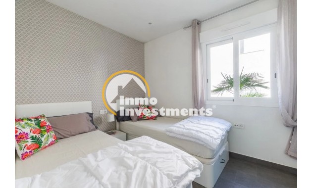 Reventa - Apartamento - Torrevieja - Aguas Nuevas