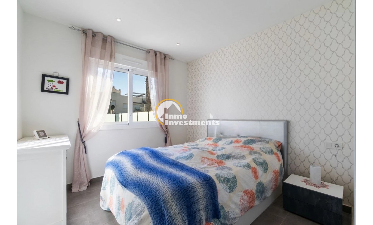 Reventa - Apartamento - Torrevieja - Aguas Nuevas
