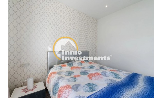 Reventa - Apartamento - Torrevieja - Aguas Nuevas