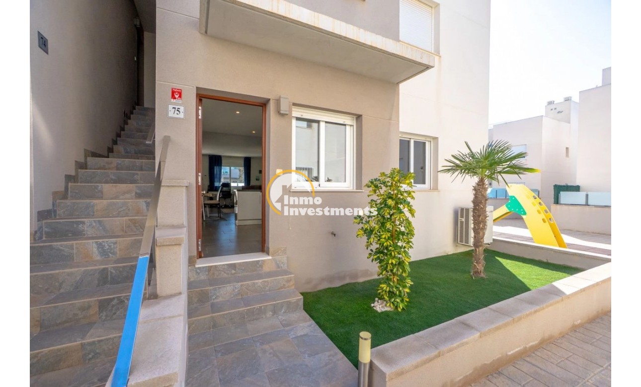 Reventa - Apartamento - Torrevieja - Aguas Nuevas