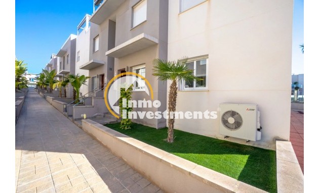 Reventa - Apartamento - Torrevieja - Aguas Nuevas
