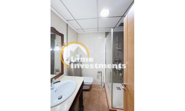 Reventa - Chalet adosado - Rojales