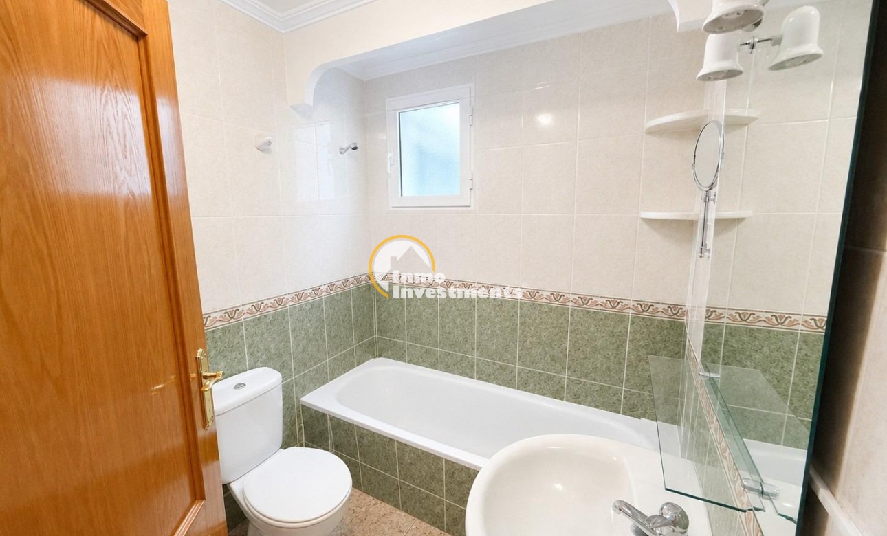 Bestaande bouw - Appartement - Torrevieja - Playa del Cura