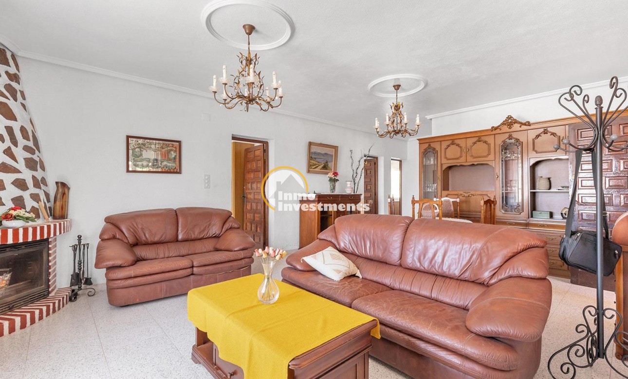 Resale - Villa - Ciudad Quesada