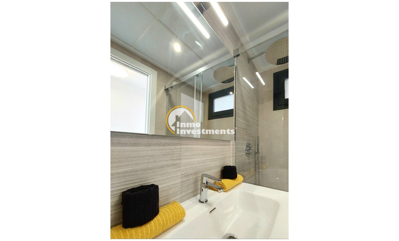 Resale - Apartment - Orihuela Costa - Villamartín