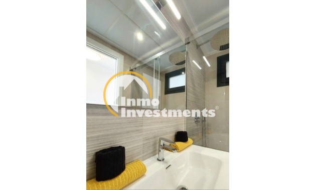 Resale - Apartment - Orihuela Costa - Villamartín