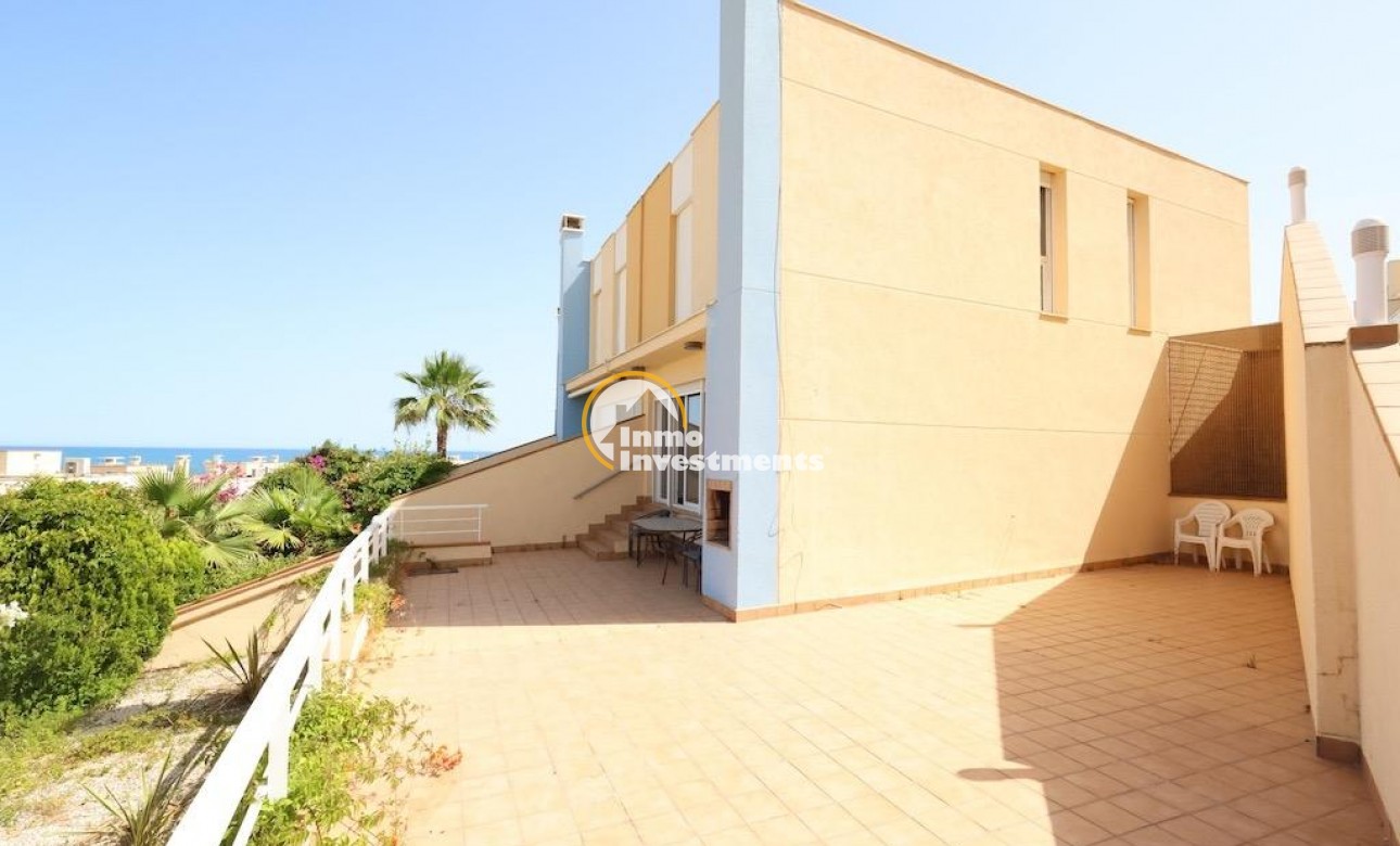 Bestaande bouw - Villa - Orihuela Costa - Agua Marina