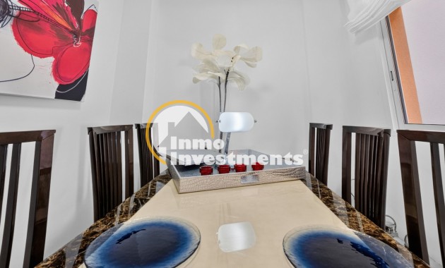 Reventa - Chalet adosado - Bigastro