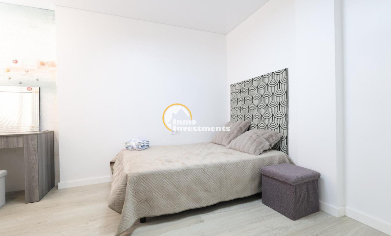 Reventa - Apartamento - Torrevieja - Acequion