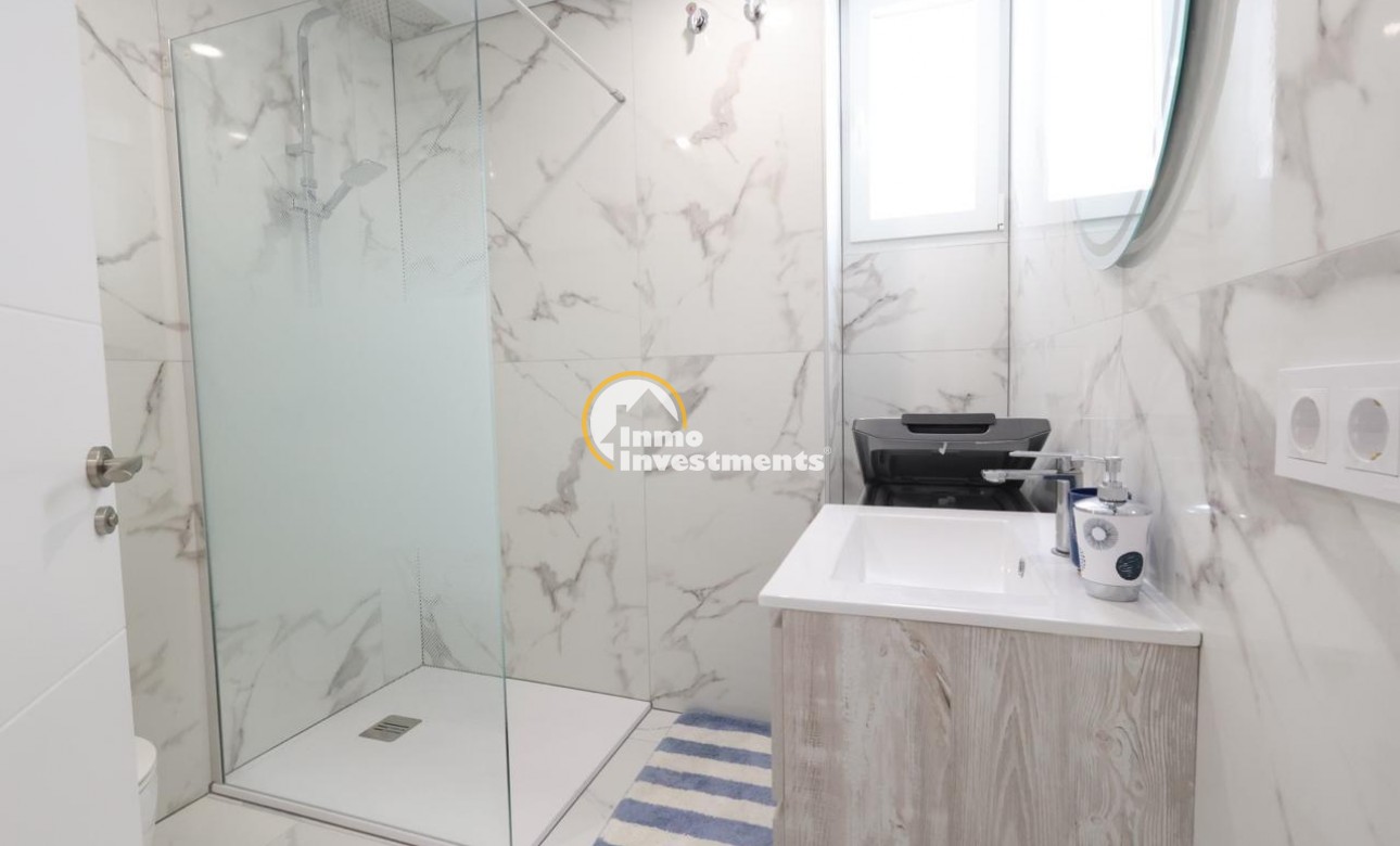 Reventa - Apartamento - Torrevieja - Acequion