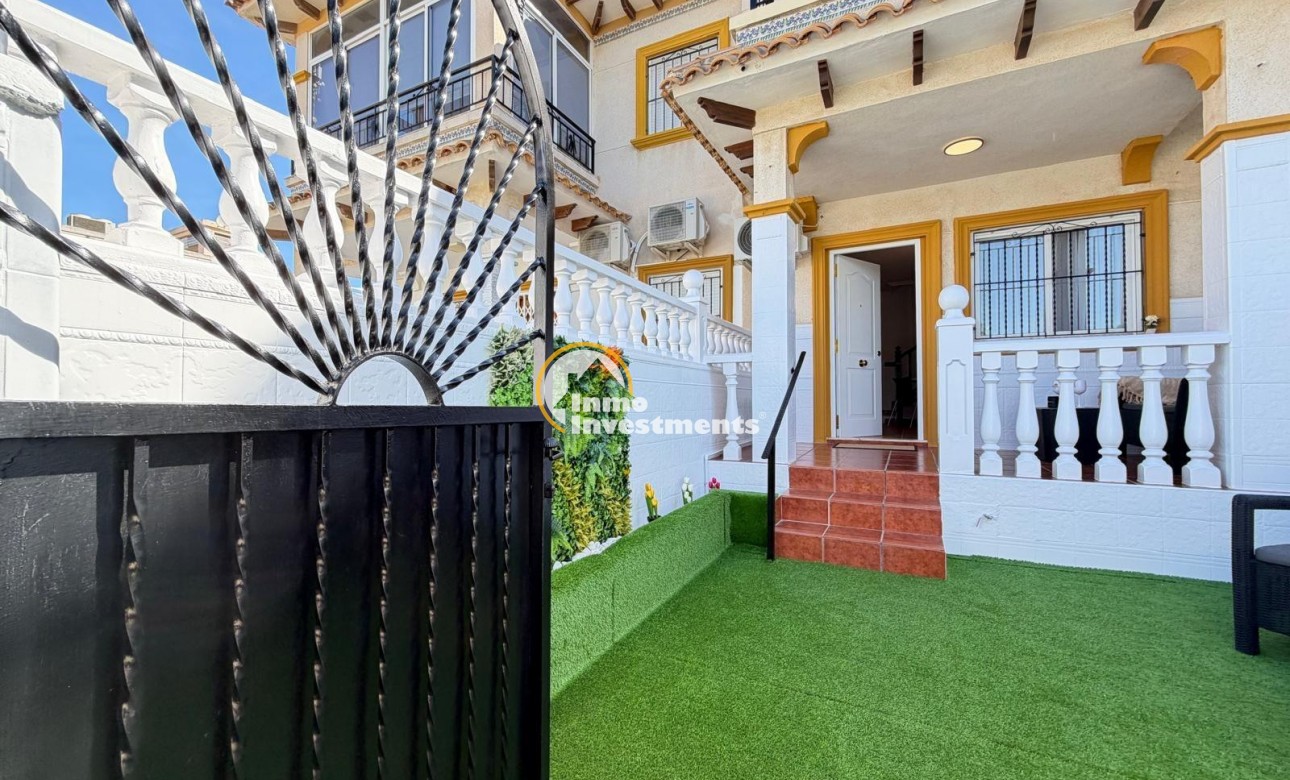 Bestaande bouw - Townhouse - Torrevieja - Punta prima