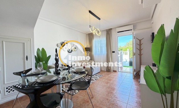 Bestaande bouw - Townhouse - Torrevieja - Punta prima