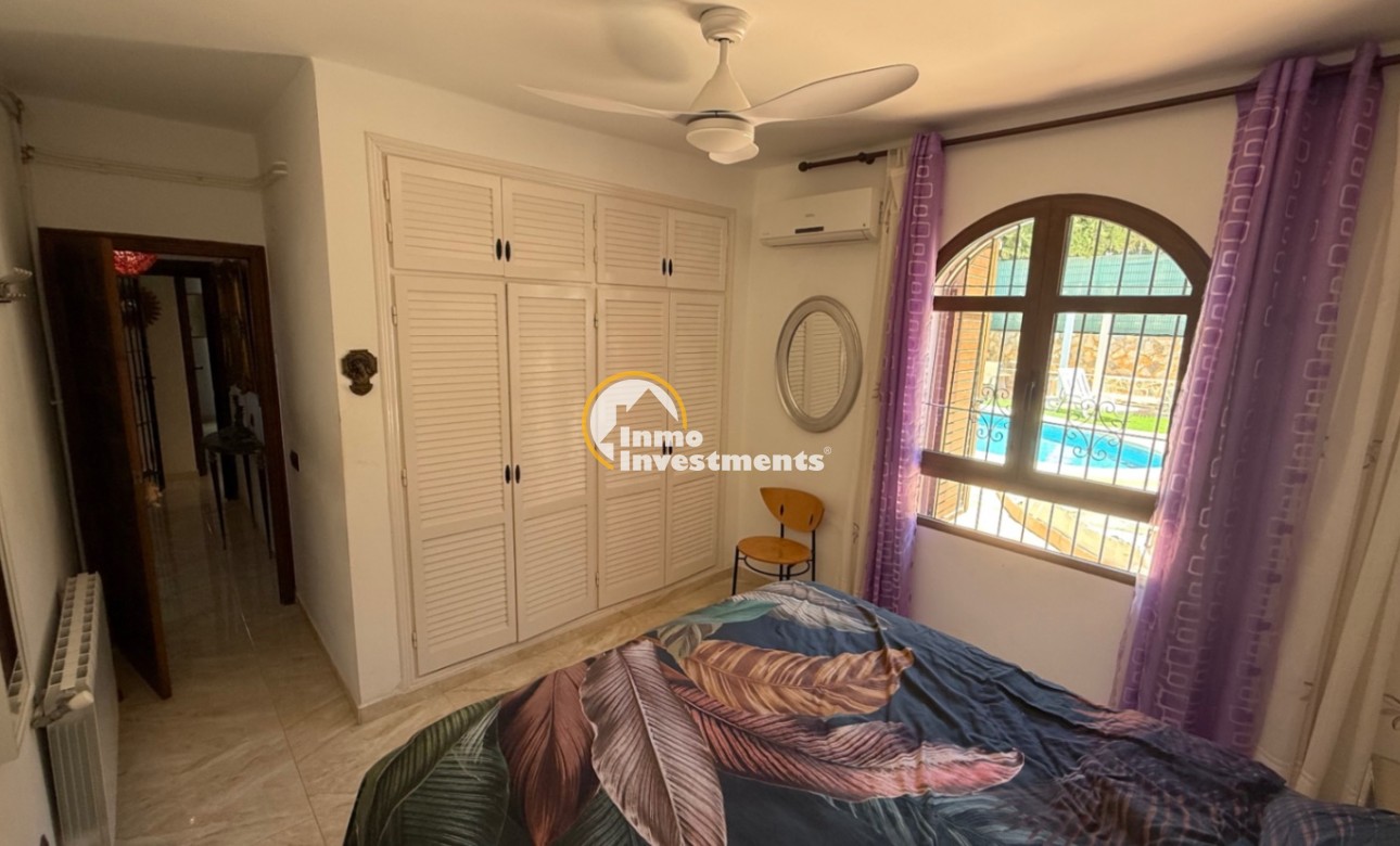 Reventa - Chalet independiente - Villamartin