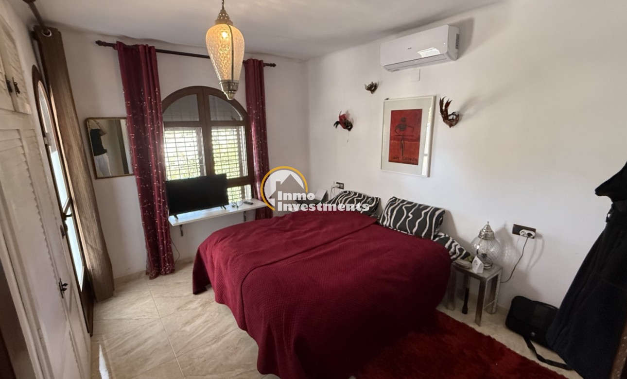 Reventa - Chalet independiente - Villamartin