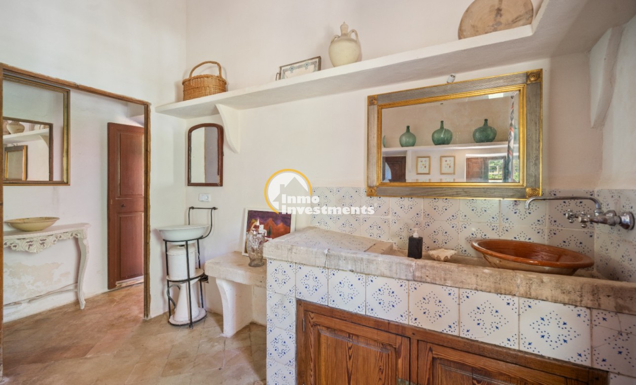 Resale - Finca / Country House - Felanitx - Mallorca