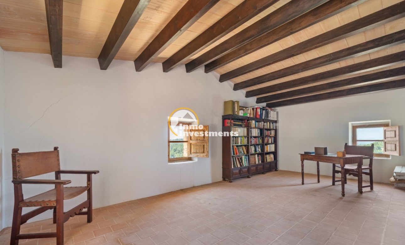 Resale - Finca / Country House - Felanitx - Mallorca