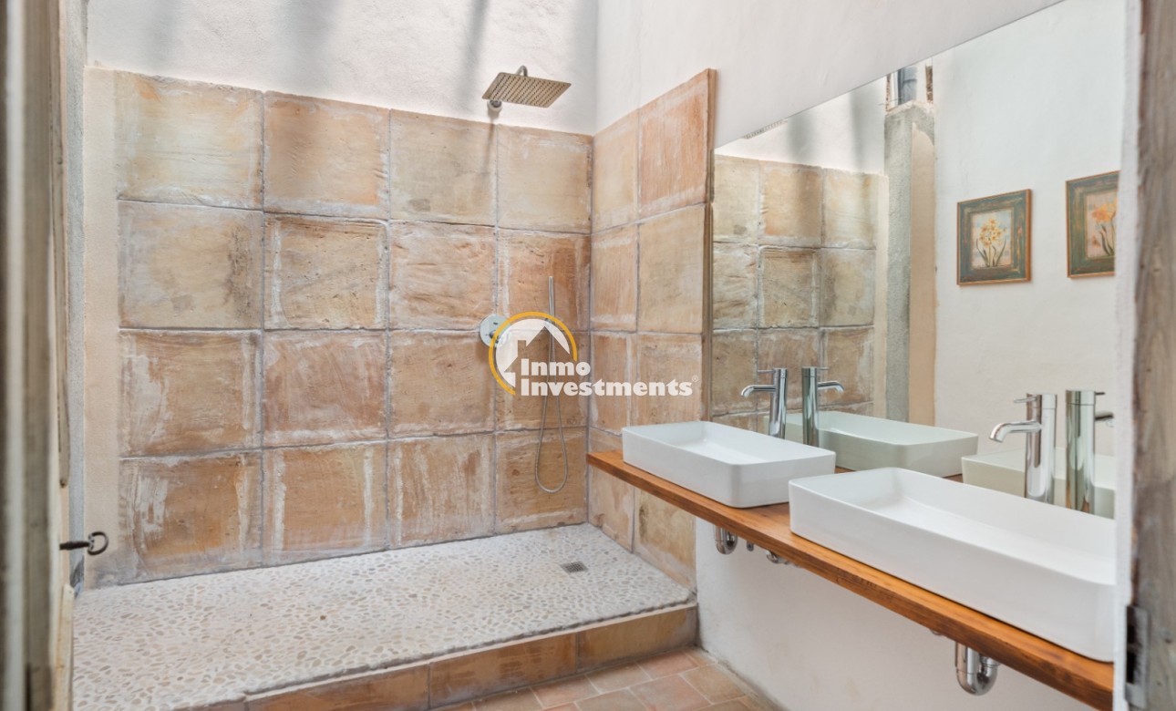 Resale - Finca / Country House - Felanitx - Mallorca