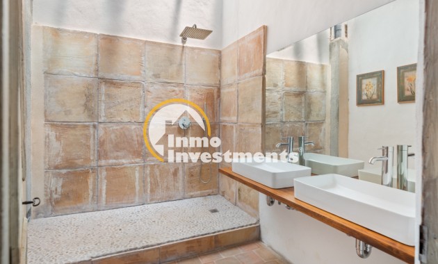 Resale - Finca / Country House - Felanitx - Mallorca