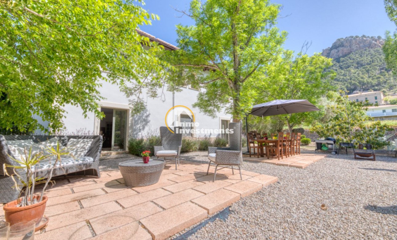 Resale - Villa - Esporlas - Mallorca