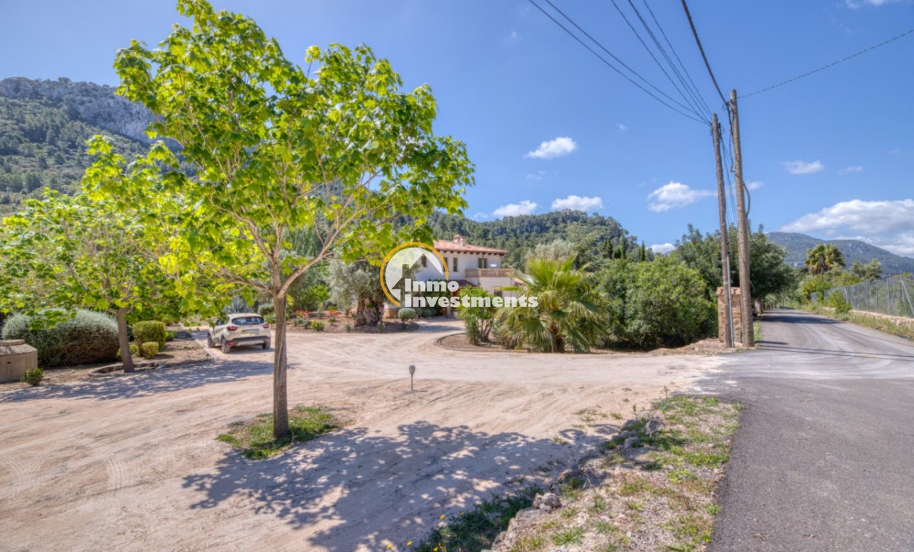 Resale - Villa - Esporlas - Mallorca