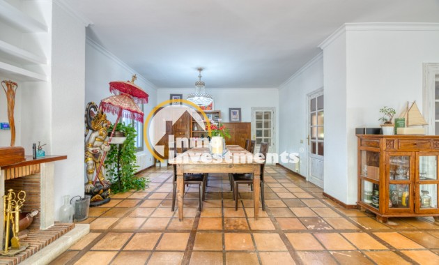 Resale - Villa - Esporlas - Mallorca