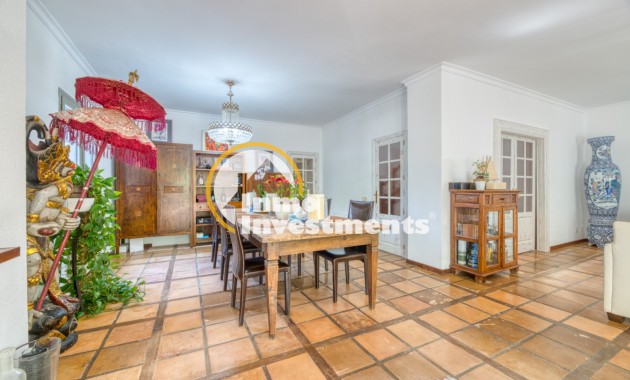 Resale - Villa - Esporlas - Mallorca