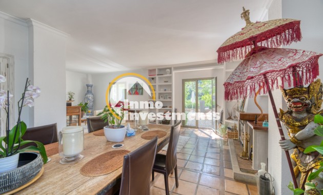 Resale - Villa - Esporlas - Mallorca