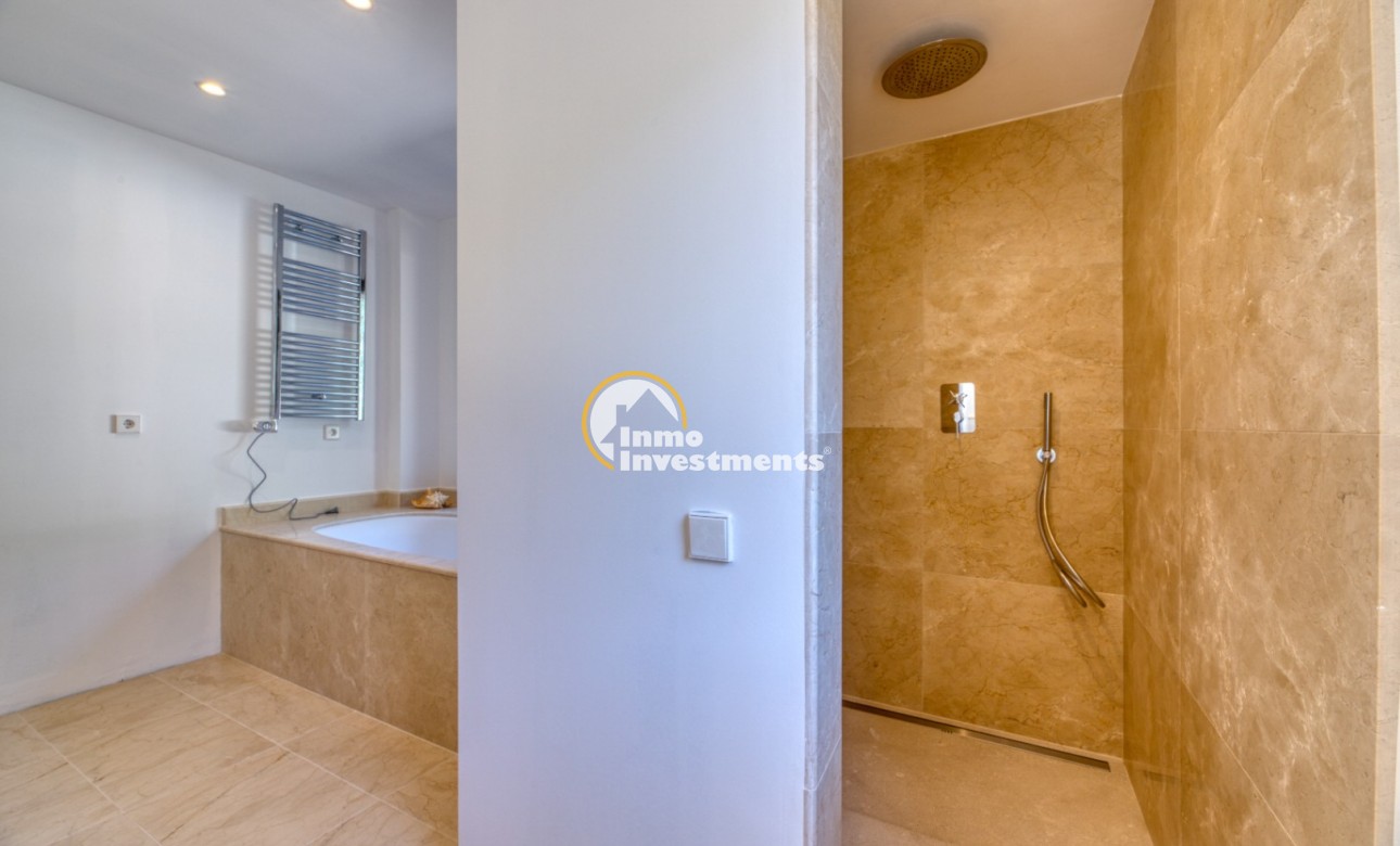 Resale - Villa - Esporlas - Mallorca