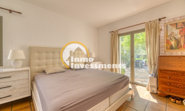 Resale - Villa - Esporlas - Mallorca