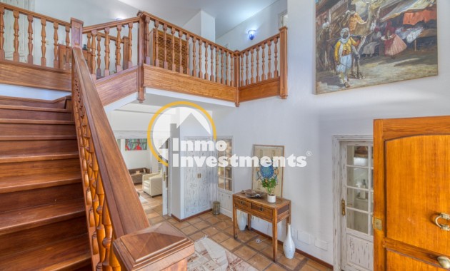 Resale - Villa - Esporlas - Mallorca