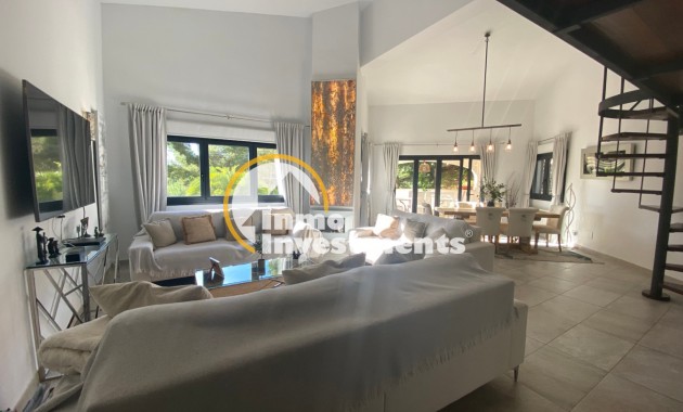 Resale - Villa - Calviá - Mallorca