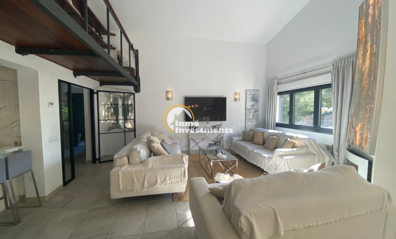 Resale - Villa - Calviá - Mallorca