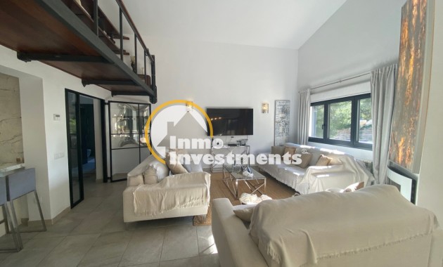 Resale - Villa - Calviá - Mallorca