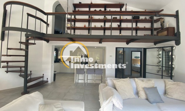 Resale - Villa - Calviá - Mallorca