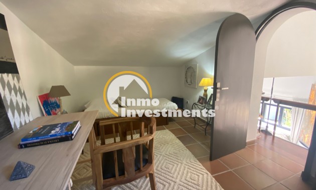 Resale - Villa - Calviá - Mallorca