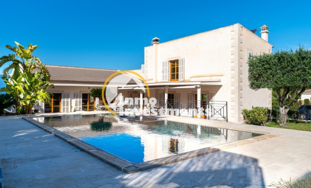 Resale - Villa - Calviá - Mallorca