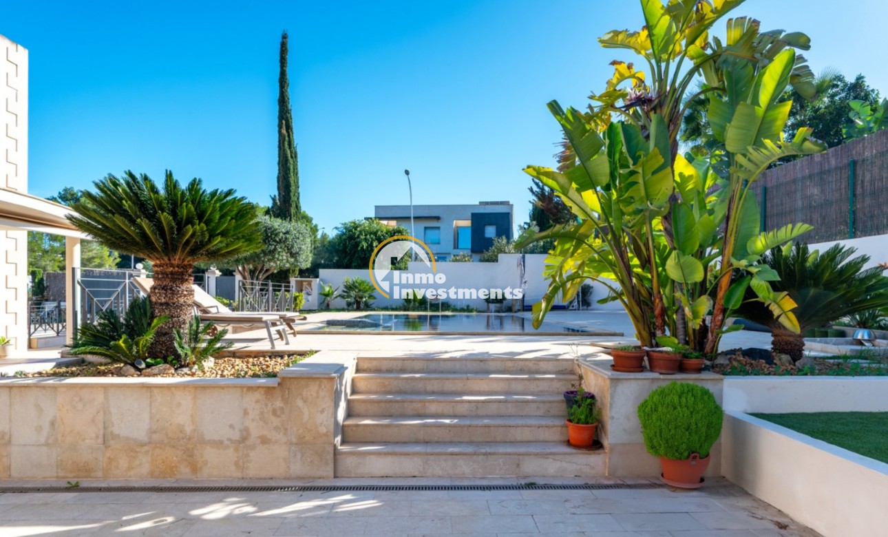 Resale - Villa - Calviá - Mallorca