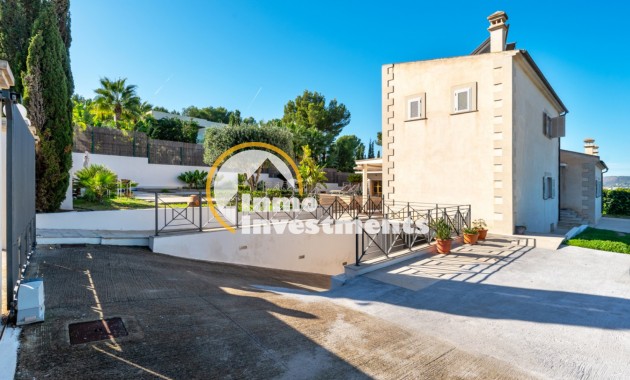 Resale - Villa - Calviá - Mallorca