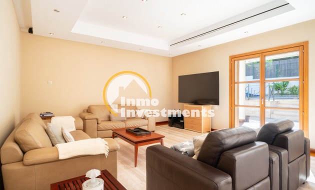 Resale - Villa - Calviá - Mallorca