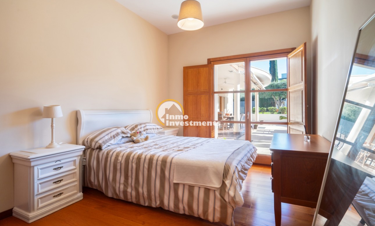 Resale - Villa - Calviá - Mallorca