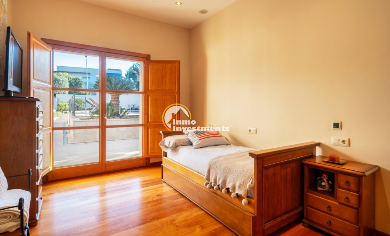 Resale - Villa - Calviá - Mallorca