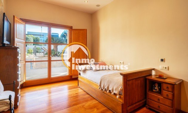 Resale - Villa - Calviá - Mallorca