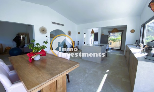 Resale - Villa - Calviá - Mallorca