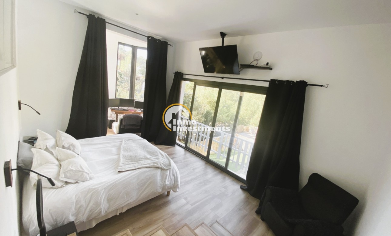 Resale - Villa - Calviá - Mallorca
