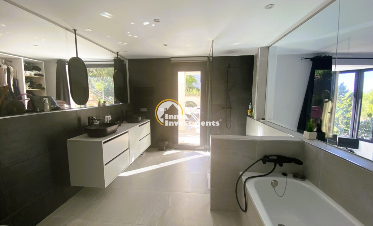 Resale - Villa - Calviá - Mallorca