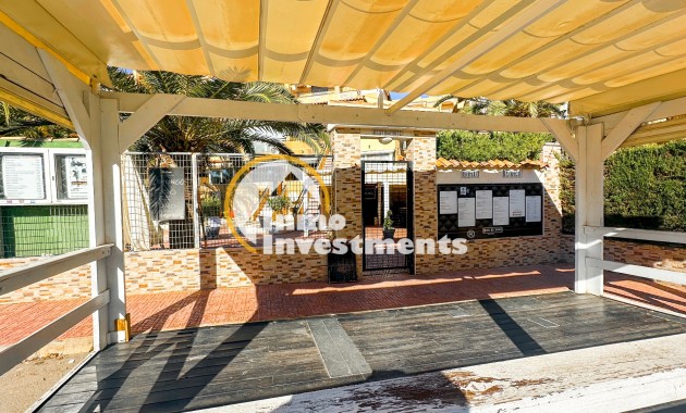 Resale - Commercial - Torrevieja - Nueva Torrevieja - Aguas Nuevas