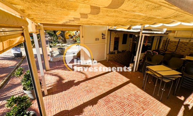 Resale - Commercial - Torrevieja - Nueva Torrevieja - Aguas Nuevas
