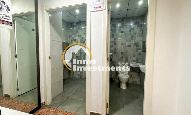 Resale - Commercial - Torrevieja - Nueva Torrevieja - Aguas Nuevas